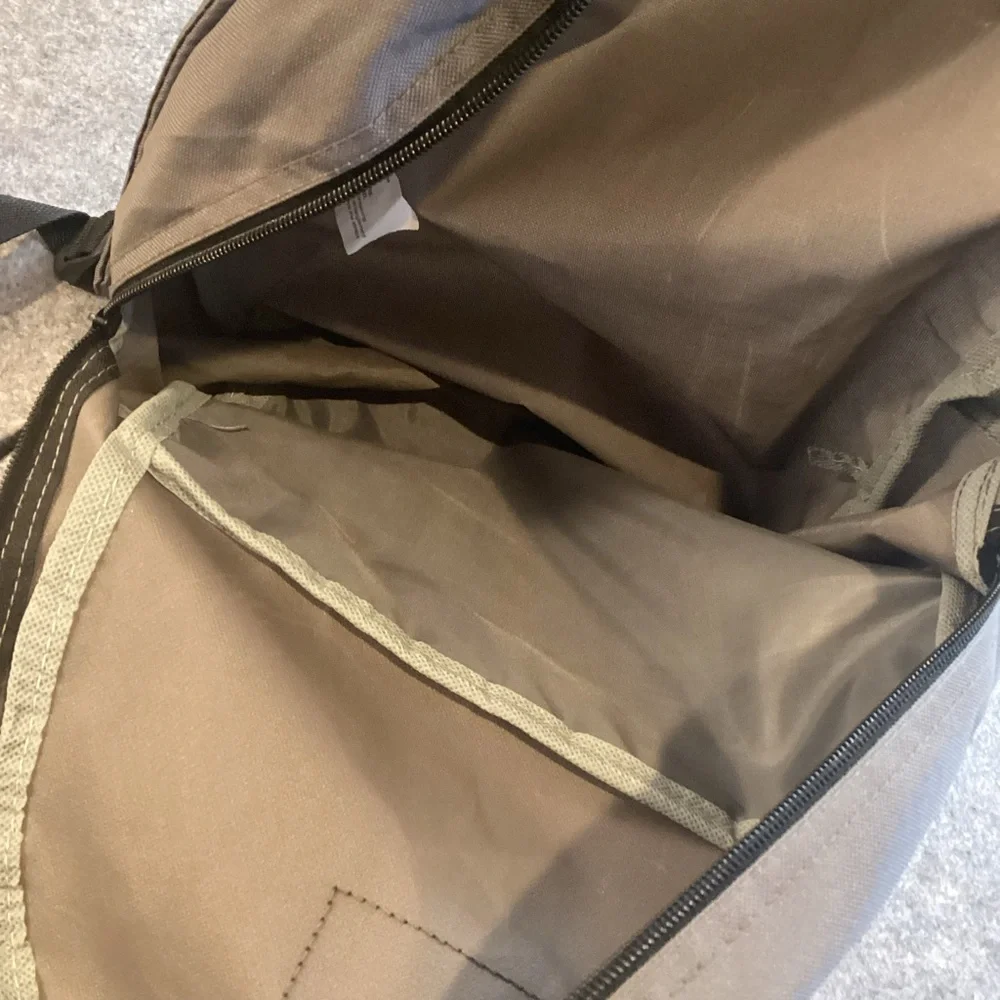 NEW Trailmaker Classic‎ 17” Grey Backpack
